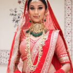 Maera Mishra Instagram – They were here for the cake but i was the cherry on the cake. 🌸
Styled by @tripzarora ❤️
#BhagyaLakshmi ❤️🧿