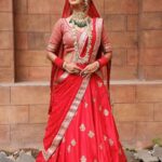 Maera Mishra Instagram – They were here for the cake but i was the cherry on the cake. 🌸
Styled by @tripzarora ❤️
#BhagyaLakshmi ❤️🧿