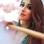 Maera Mishra Instagram - Value what you have when you have it. 🌸