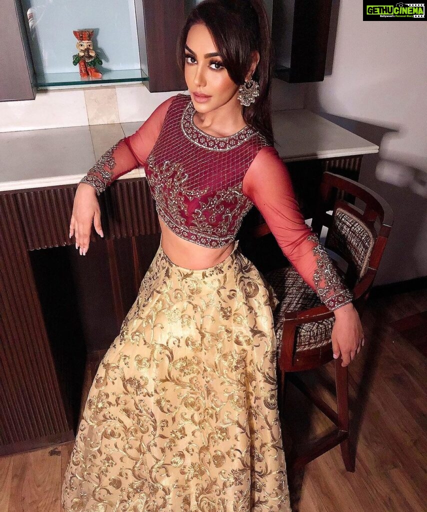 Mahek Chahal Instagram - Dreaming with my eyes wide open . Outfit by @priyachhabriadesigns