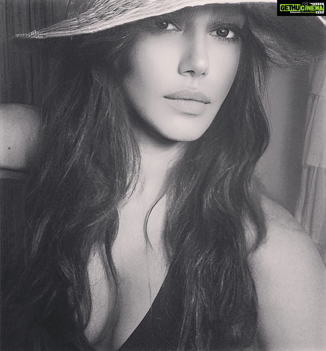 Mahek Chahal Instagram - Just wanted to wear a hat. 🖤 Bandra West