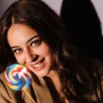 Mahhi Vij Instagram – Dreams tastes like candies 🍭