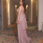 Mahhi Vij Instagram - Stay kind It makes you beautiful 🎊 Outfit @shakuntlamxclusif Jewellery @azotiique Styled by @stylebysaachivj Team @sanzimehta777 @styledbynikinagda