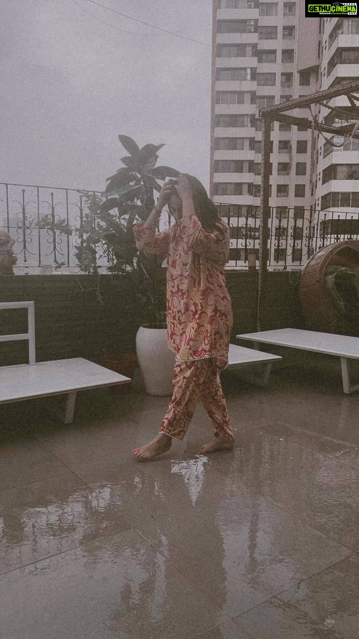 Mahhi Vij Instagram - 🌈shot by my daughter @khushiray2014