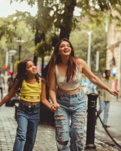 Mahhi Vij Instagram - Let me have this moment forever 🌷

#daughter #life  #beti