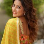 Mahima Nambiar Instagram - Chandramukhi 2 promotions 🤍 Wearing: @studio149 Photography: @camerasenthil #chandramukhi2 #sareelove #yellow #yellove #promotions