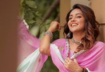 Mahima Nambiar Instagram - All smiles 😁 Wearing: @urbanstree Clicked : @camerasenthil #chandramukhi2 #promotions #traditional #dressup #pose Chennai, India