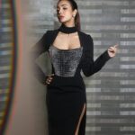 Malaika Arora Instagram - @davidkomalondon #AssistedBy @hritika.naik @faisalbhattiofficial #StyledByTanGhavri Hair : @nishisingh_muah Makeup : @simone.hairandmakeup Jewellery : @anayah_jewellery @spiffypublicrelations Photography : @amey_ghatge