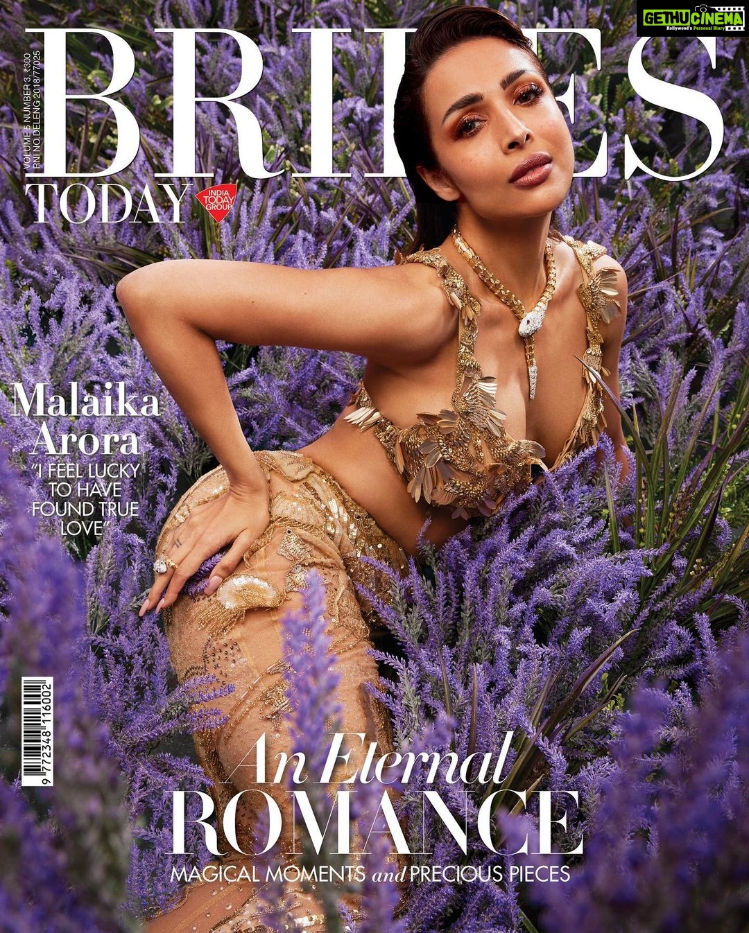 Malaika Arora Instagram - In a heart-warming conversation with Editor Nandini Bhalla (@nandinibhalla), multi-hyphenate Malaika Arora (@malaikaaroraofficial) discusses what she is like when she’s in a relationship, her definition of love, her thoughts on marriage, and the art of looking this good. An excerpt from the interview: Nandini Bhalla: The definition of perfect love keeps evolving as we grow older. What does a perfect relationship mean to you today? Malaika Arora: "I believe that we romanticise the whole idea of love, because, growing up, that is what we have seen in films or read in books. I am a realist, and I know that there’s no such thing as the ‘perfect’ relationship—you need to work on it. If you are able to connect with someone and be yourself, then that relationship is worth staying in. To be honest, ideal relationships don’t exist. I believe every relationship is flawed and has its ups and downs...you just have to take the good with the bad and make it work." Editor: Nandini Bhalla (@nandinibhalla) Photographs: Sasha Jairam (@sashajairam) Styling: Gopalika Virmani (@gopalikavirmani) Make-Up: Meghna Bhutani (@meghnabutanihairandmakeup) Hair: Madhav Trehan Fashion Assistant: Riza Rizvi (@withloveriza) Production: Studio Little Dumpling (@studiolittledumpling) Artist’s Publicity and Image Management: Divya Chaturvedi (@divya.chaturvedi28), Bazinga Entertainment (@Bazinga_Ent) Artist Managed by: Naureen Abdullah (@naureen.abdullah) Malaika is wearing an embellished 3D ‘Birds’ Hand Embroidered Bralette and Cosmos ‘Gold Waves’ Hand Embroidered Leggings, both Rahul Mishra (@rahulmishra_7); and BVLGARI High Jewelry Serpenti Necklace in Yellow and White Gold with 55 Marquise Brilliant Cut Diamonds and BVLGARI High Jewelry Serpenti Ring in Yellow and White Gold with Pear Emeralds and Marquise Diamonds, both BVLGARI (@bulgari) Read our covergirl's full interview in the latest issue of Brides Today, on stands now. . . . . . . #BridesToday #MalaikaArora #BridesTodayCover