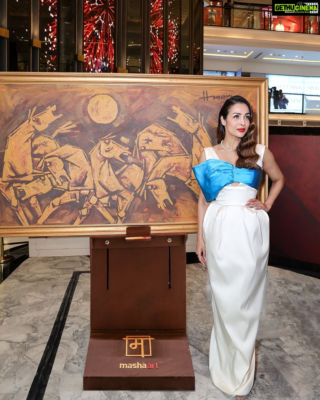 Malaika Arora Instagram - I was very excited stepping into the captivating world of Masha Art Gallery, where creativity knows no bounds. Each masterpiece here is a testament to the power of imagination. Art meets luxury with the paintings of renowned artists like MF Hussain and SH Raza, as well as the brilliant creations of emerging young talents, all under one roof @mashaartworld #ArtMeetsLuxury #MashaArt