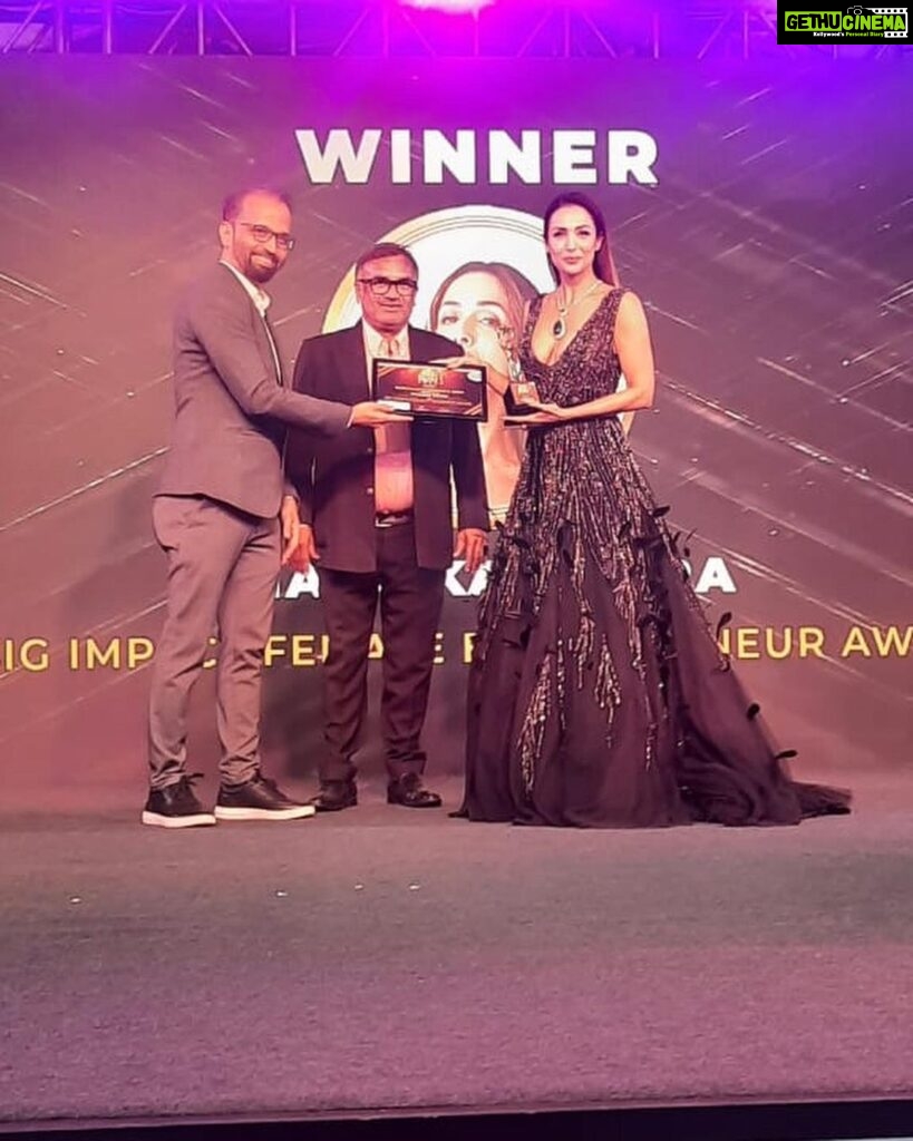 Malaika Arora Instagram - Look mama, i made you proud! This is the second one in one week and i am so grateful to be receiving this honour today. Thank you @bigfmindia for recognising and felicitating my efforts and bestowing me with the #Bigimpactawards Female entrepreneur of the year title. It was such a glorious moment to be present amongst the other esteemed awardees and have the privilege to not only receive but to also give away awards to the most deserving business icons of India. Me and my team ,work tirelessly to bring you the best in fitness, food, fashion and more and such appreciations really encourage us to keep at it and keep giving our best everyday. #bigimpactawards2023 #femaleentrepreneuroftheyear