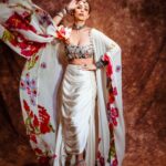 Malaika Arora Instagram – Happy holi..🌈. Outfit by : @saakshakinni 
Jewellery by : @apalabysumitofficial 
Styled by :@manekaharisinghani 
HMU by : @meghnabutanihairandmakeup
Shot by : @abhinaskarphotography 
Managed by : @Naureen.abdullah