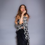 Malaika Arora Instagram - Saree by : @rimzimdaduofficial Jewellery by : @asmotiwala Styled by :@manekaharisinghani Makeup by : @simone.hairandmakeup Hair by : @hairgaragebynatasha Shot by : @adit.guptaa