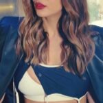 Malaika Arora Instagram – #Repost @meghnabutanihairandmakeup with @use.repost
・・・
Loved creating such amazing Makeup looks for @malaikaaroraofficial
❤️❤️❤️ for show #movinginwithmalaika 

Team Amazing 🙃……THANK YOU❤️❤️
@manekaharisinghani @hairstylist_madhav2.0 @chintan_shah08 @naishasinghvi @ektakauroberoi