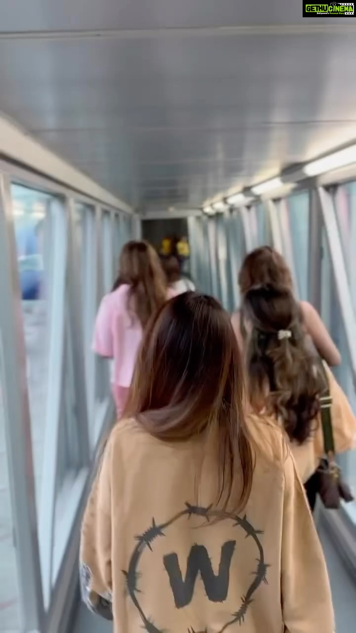 Malaika Arora Instagram - Walk of life …… #throwback #missinbaku #keepmovinforward… @azerbaijanairlinesindia