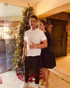 Malaika Arora Instagram - Merry Christmas ❤️🎄🤗#xmasphotodump🎄🤶🏾🎅🏾🎁( we missed u @arjunkapoor )