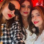 Malaika Arora Instagram - Merry Christmas ❤️🎄🤗#xmasphotodump🎄🤶🏾🎅🏾🎁( we missed u @arjunkapoor )
