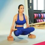 Malaika Arora Instagram - Hello divas, welcome to another fabulous monday. ❤️ People often ask me what does my yoga practise at @thedivayoga looks like. Well, today I am giving you a sneak peek into all the forms of yoga I practise at Diva Yoga. And guess what, you can practise all these forms of yoga and more. All you have to do is book your yoga class with us and we'll take care of the rest. Visit link in bio to book your classes in Mumbai and Chennai. Have a great day. #malaikamondaymotivation #malaikamoveoftheweek #DivaYoga #Diva #DivaYoga #DivaInYou #mourningroutine #strongwomen #yogaeverydamnday #fyp #trendingreels