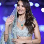 Malaika Arora Instagram - I was extremely happy to be associated with Wedding Diaries by Hilton at DoubleTree by Hilton Agra, powered by Oroh Shoes and AP Jewellery. Designer : @aslamkhancouture Hair by : @hairstylist_madhav2.0 Make up by : @simone.hairandmakeup Style By : @divastyles_dev Event Managed By :@oneinfinite_ Shoes By : @theorohlife Jewellery By : @ap.jewellers_official @shyamnz @vikramjit1281 #weddingdiariesbyhilton