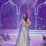 Malaika Arora Instagram - I was extremely happy to be associated with Wedding Diaries by Hilton at DoubleTree by Hilton Agra, powered by Oroh Shoes and AP Jewellery. Designer : @aslamkhancouture Hair by : @hairstylist_madhav2.0 Make up by : @simone.hairandmakeup Style By : @divastyles_dev Event Managed By :@oneinfinite_ Shoes By : @theorohlife Jewellery By : @ap.jewellers_official @shyamnz @vikramjit1281 #weddingdiariesbyhilton