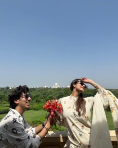 Malaika Arora Instagram - Wah Taj!!!!!!!! Jus toooo beautiful 🤍 #tajmahal#agra