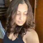 Malavika Instagram - Ain’t no sunshine? No problem. I’ve got my own radiant vibes! ☀️✨ #BrownGlowGoals