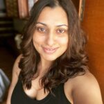 Malavika Instagram - Ain’t no sunshine? No problem. I’ve got my own radiant vibes! ☀️✨ #BrownGlowGoals