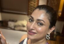 Malavika Instagram - Stay classy, sassy, and a little bit bad-assy✨🤍