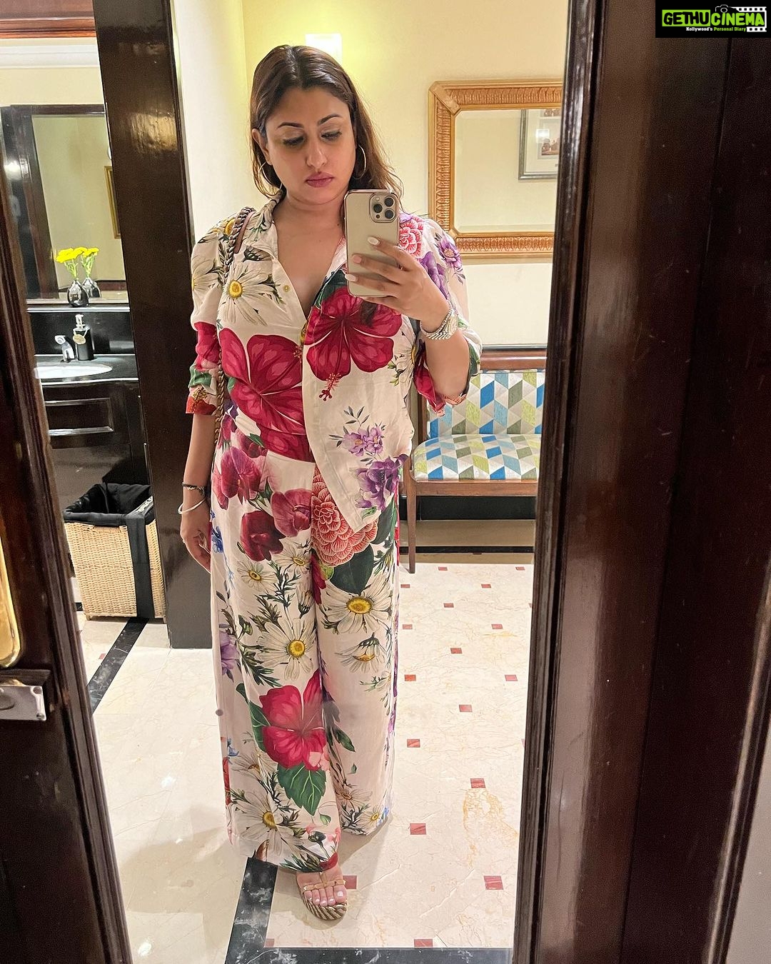 Malavika Instagram - In a world full of trends, I prefer timeless elegance✨🤍
