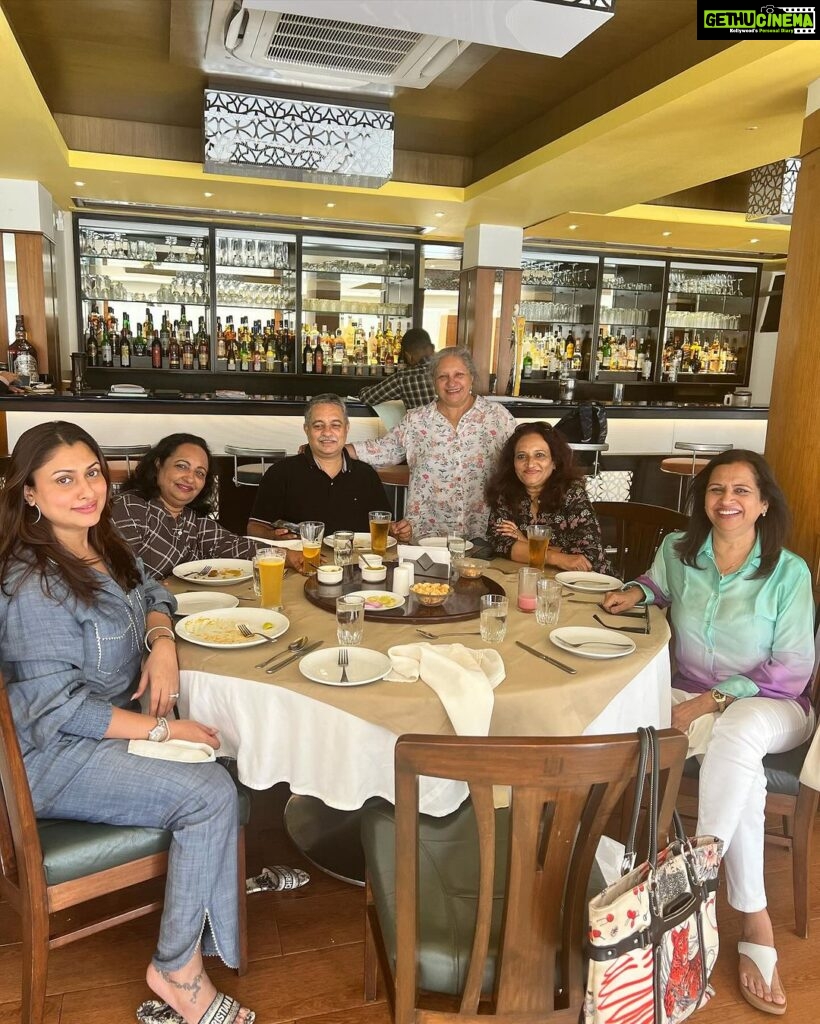Malavika Instagram - In Bombay, family gatherings are always seasoned with love ❤️