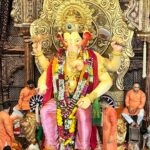 Malavika Instagram - Embracing the divine energy of Lalbaugcha Raja, seeking blessings and grace🙏🏼✨♥️
