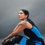 Malavika Mohanan Instagram – 🖤💙🖤

📸 @manasisawant
Wearing @lovebirds.studio
Styled by @artcantbebothered
Makeup @eshwarlog
Hair @arvindkumarr_hair
PR @theitembomb 
Earrings @isharya
Ring @outhousejewellery