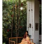 Malavika Mohanan Instagram – “What strikes me is the fact that in our society, art has become something which is related only to objects and not to individuals, or to life.
That art is something which is specialized or which is done by experts who are artists. But couldn’t everyone’s life become a work of art? Why should the lamp or the house be an art object, but not our life?” 🌺

♥️ to~
@kannasrihari
@labelsouravdas
@the.olio.stories
@eshwarlog 
@shabnam_azmi 
@theitembomb