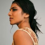 Malavika Mohanan Instagram – 🤍

📸 @nehachandrakant
Assisted by (Photography) @avinash78ni
Makeup @sonamdoesmakeup
Hair @hairstylist_madhav2.0
Assisted by (Hair) @gulshan_geloth
Styled by @vrindaanarang
Assisted by (Styling) @kalyaniadhxv @imranshaikh_official
Top @myalmari_ 
Pants @that.antiquepiece 
PR @theitembomb