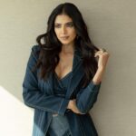Malavika Mohanan Instagram - Spent a lovely afternoon in Chennai having the most stimulating(not to mention crucial) conversations about women in cinema with @maitribyprimevideo steered by the lovely @smritikiran 🤍 @kiransaphotography @pranita.abhi @makeupbyanighajain @arvindkumar_hair @theitembomb Outfit @arokaofficial Shoes @louboutin Earrings @misho_designs Ring @swarovski