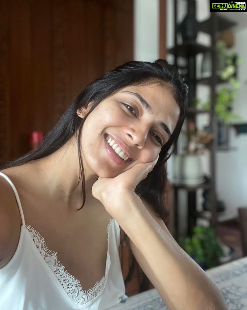 Malavika Mohanan Instagram - Birthday week mooood 🤍 !! Am I the only one who gets more excited about the days leading up to the birthday more than the actual birthday? 🙈