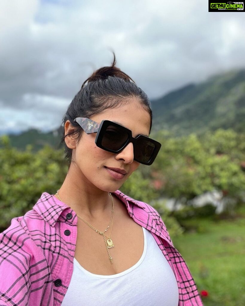Malavika Mohanan Instagram - Got to experience the lushness of the Kerala monsoon for this first time this year and boy, was my body in need of a break after the last few weeks of shoot. The mist, the sound of rain & these breathtaking views did me some good ♥️ Thank you @windermereretreats for the green, the yum food & the warm hospitality. Can’t wait to be back. Watching the mist slowly drift in through the open window of my room was my favourite part 💕(!!)