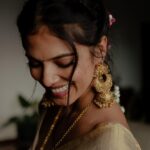 Malavika Mohanan Instagram - A never ending love affair with ‘kasavu’? 100% 💕