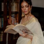 Malavika Mohanan Instagram - A never ending love affair with ‘kasavu’? 100% 💕