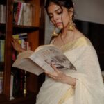 Malavika Mohanan Instagram – A never ending love affair with ‘kasavu’? 100% 💕
