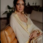 Malavika Mohanan Instagram - A never ending love affair with ‘kasavu’? 100% 💕