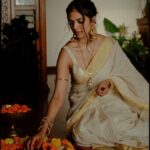 Malavika Mohanan Instagram – Wishing everyone a very Happy & love filled Onam! ♥️🌼✨

{Pic 1 & pic 10 are the yin & yang of my personality ☯️ }

Lots of ♥️ to @the.mad.hair.scientist @harshjanii @eshwarlog @theitembomb for this lovely evening of dress up & ‘pookalam’ 🌼