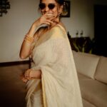 Malavika Mohanan Instagram – Wishing everyone a very Happy & love filled Onam! ♥️🌼✨

{Pic 1 & pic 10 are the yin & yang of my personality ☯️ }

Lots of ♥️ to @the.mad.hair.scientist @harshjanii @eshwarlog @theitembomb for this lovely evening of dress up & ‘pookalam’ 🌼