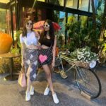 Malavika Mohanan Instagram – Two peas in a pod 👭 @ripanshijain 

(Pic 2 & 9 are my personal favourites 🐷)