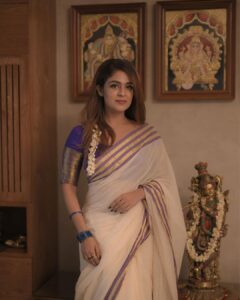 Malavika Wales Instagram - കണ്ണൻ ഉണ്ടല്ലോ കൂടെ

#thiruvonam #homeiswheretheheartis
