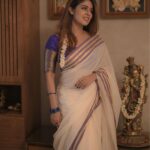 Malavika Wales Instagram - കണ്ണൻ ഉണ്ടല്ലോ കൂടെ #thiruvonam #homeiswheretheheartis