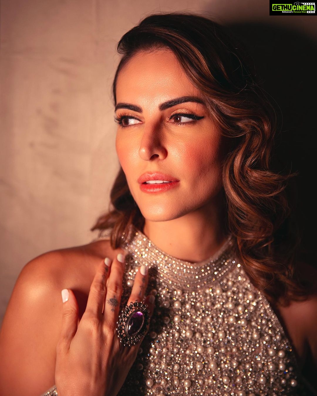 Mandana Karimi Instagram - Old Hollywood with a side of extra glam 🩶 Styled in.. Outfit: @cheriedofficial Jewellery: @sangeetaboochra Bag : @judithleiberindia Stylist: @shereenlovebug Assisted by: @snehhasuresh @riaasthana HMU: @kinnari_vora . . . . . . . . #styleinspiration #photography #styleoftheday #love #beauty #photo #fashionstyle #travel #instafashion #instadaily