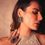 Mandana Karimi Instagram - Old Hollywood with a side of extra glam 🩶 Styled in.. Outfit: @cheriedofficial Jewellery: @sangeetaboochra Bag : @judithleiberindia Stylist: @shereenlovebug Assisted by: @snehhasuresh @riaasthana HMU: @kinnari_vora . . . ⁣ .⁣ .⁣ .⁣ .⁣ .⁣ #styleinspiration #photography #styleoftheday #love #beauty #photo #fashionstyle #travel #instafashion #instadaily