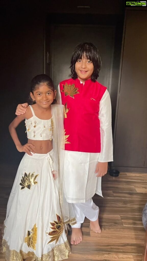 Mandira Bedi Instagram - Thank you @panchhi_bykanupriya for the gorgeous clothes.. my kids looked so good for #ganeshchaturthi ❤️🙏🏽 @hellodspr , so grateful.