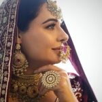 Mandy Takhar Instagram - The Bridal season ❤️ Photography by @vikas_photographer_ MUA by @jassi_makeupartist Jewellery by @rampartap_dharampaul Outfit by @label_baani Location @celebwise.studios Shoot managed by @celebwise.media #bridestobe #bridalmakeup #bridal #mandytakhar